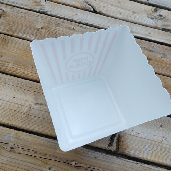 Plastic Pop Corn Bucket Movie Night Date Night - Picture 3 of 4